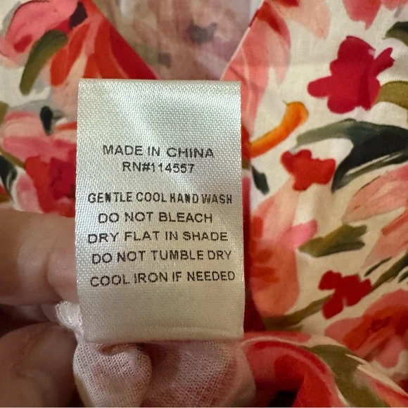 THML Red and Pink Floral Shirt. Size small. - Picture 5 of 5